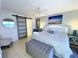 449 El Matador 2 Bedroom Condo by RedAwning