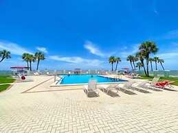 454 El Matador 1 Bedroom Condo by RedAwning