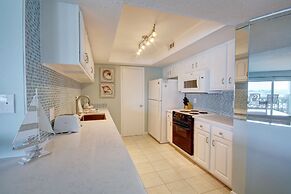 554 El Matador 1 Bedroom Condo by RedAwning