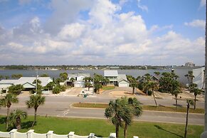 554 El Matador 1 Bedroom Condo by RedAwning