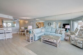 554 El Matador 1 Bedroom Condo by RedAwning