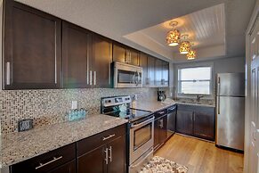 243 El Matador 2 Bedroom Condo by RedAwning