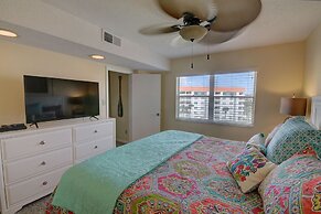 256 El Matador 2 Bedroom Condo by Redawning