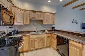 627 El Matador Condo by RedAwning