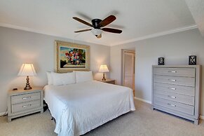 440 El Matador 2 Bedroom Condo by RedAwning