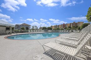 Romar Lakes 103e 2 Bedroom Condo