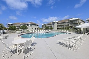 Romar Lakes 103e 2 Bedroom Condo