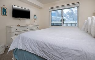 Tradewinds 105 2 Bedroom Condo