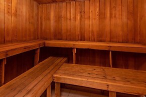 Royal Gulf Beach & Racquet Club 5302 1 Bedroom Condo