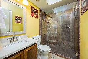 Driftwood Towers 5e 2 Bedroom Condo