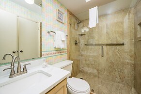 Driftwood Towers 6d 2 Bedroom Condo