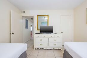 Driftwood Towers 6d 2 Bedroom Condo