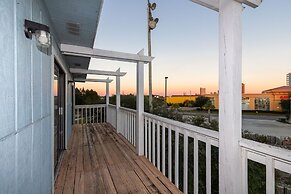 Romar Village 622 2 Bedroom Condo