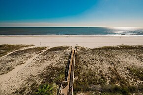 Island Tower 601 3 Bedroom Condo