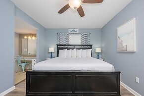 Mariner Lakes 40 2 Bedroom Condo