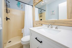 Mariner Lakes 40 2 Bedroom Condo