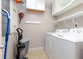 Seawind 809 3 Bedroom Condo