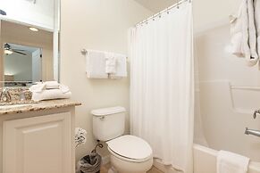 Colonnades 1201 4 Bedroom Condo