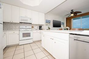 Lighthouse 215 3 Bedroom Condo