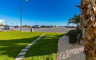 Grand Caribbean 323 1 Bedroom Condo