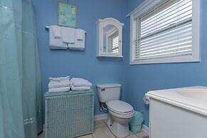 Blue Lagoon Escape House 2784 3 Bedroom Home