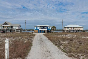 Blue Lagoon Escape House 2784 3 Bedroom Home
