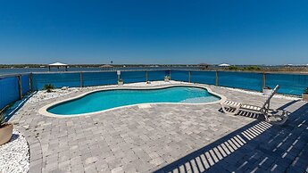 Blue Lagoon Escape House 2784 3 Bedroom Home