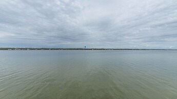 Blue Lagoon Escape House 2784 3 Bedroom Home