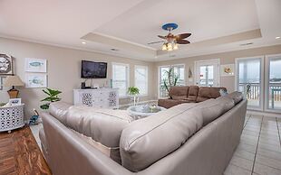 Blue Lagoon Escape House 2784 3 Bedroom Home