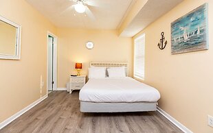 Island Winds East by Brett/robinson Vacations