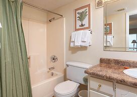 Island Winds East by Brett/robinson Vacations