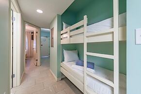 Phoenix All Suites by Brett Robinson