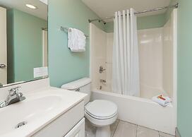 Phoenix All Suites by Brett Robinson