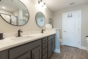 Phoenix Gulf Tower 1503 3 Bedroom Condo