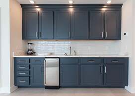 Phoenix Gulf Tower 1004 4 Bedroom Condo