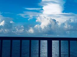 Phoenix Gulf Tower 1004 4 Bedroom Condo