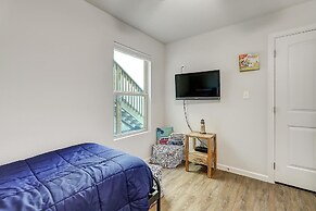 Chamingo 2 Bedroom Condo by Redawning