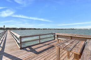 Chamingo 2 Bedroom Condo by Redawning