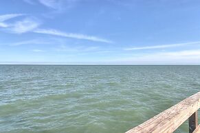 Chamingo 2 Bedroom Condo by Redawning