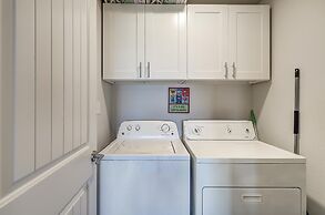 Chamingo 2 Bedroom Condo by Redawning