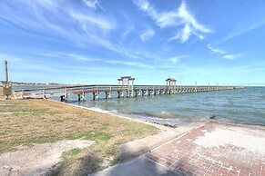 Chamingo 2 Bedroom Condo by Redawning