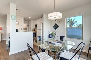 Chamingo 2 Bedroom Condo by Redawning