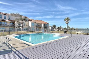 Chamingo 2 Bedroom Condo by Redawning