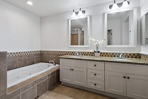 Kulalani 2003 2 Bedroom Townhouse by RedAwning