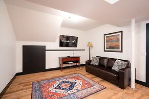 Lyndale Church Lodge