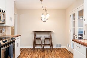 Beard Avenue Bungalow!