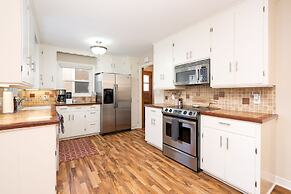 Beard Avenue Bungalow!