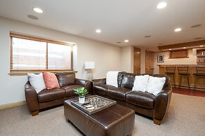 Beard Avenue Bungalow!