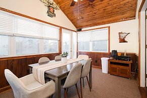 Beard Avenue Bungalow!