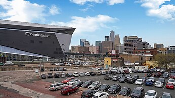 East Harriet Gallery